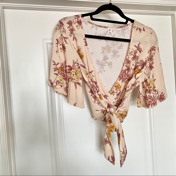 Floral Wrap Crop Top | B.P. Nordstrom - Picture 8 of 10